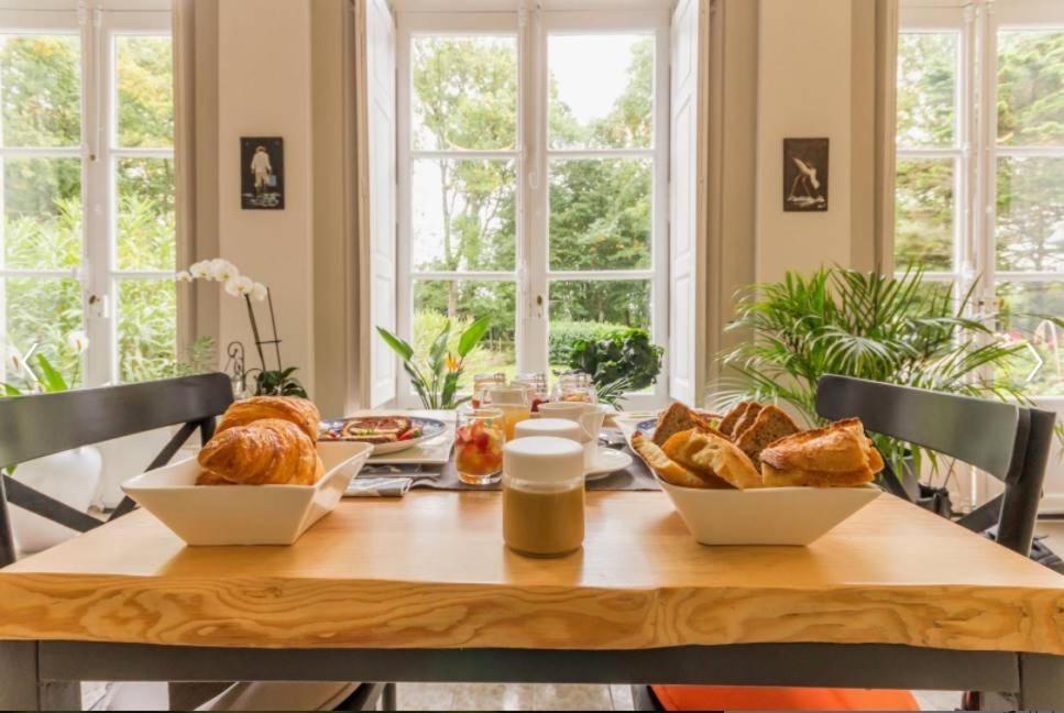 Bed and Breakfast Domaine Du Plessis Grimaud Saint-Viaud Екстер'єр фото