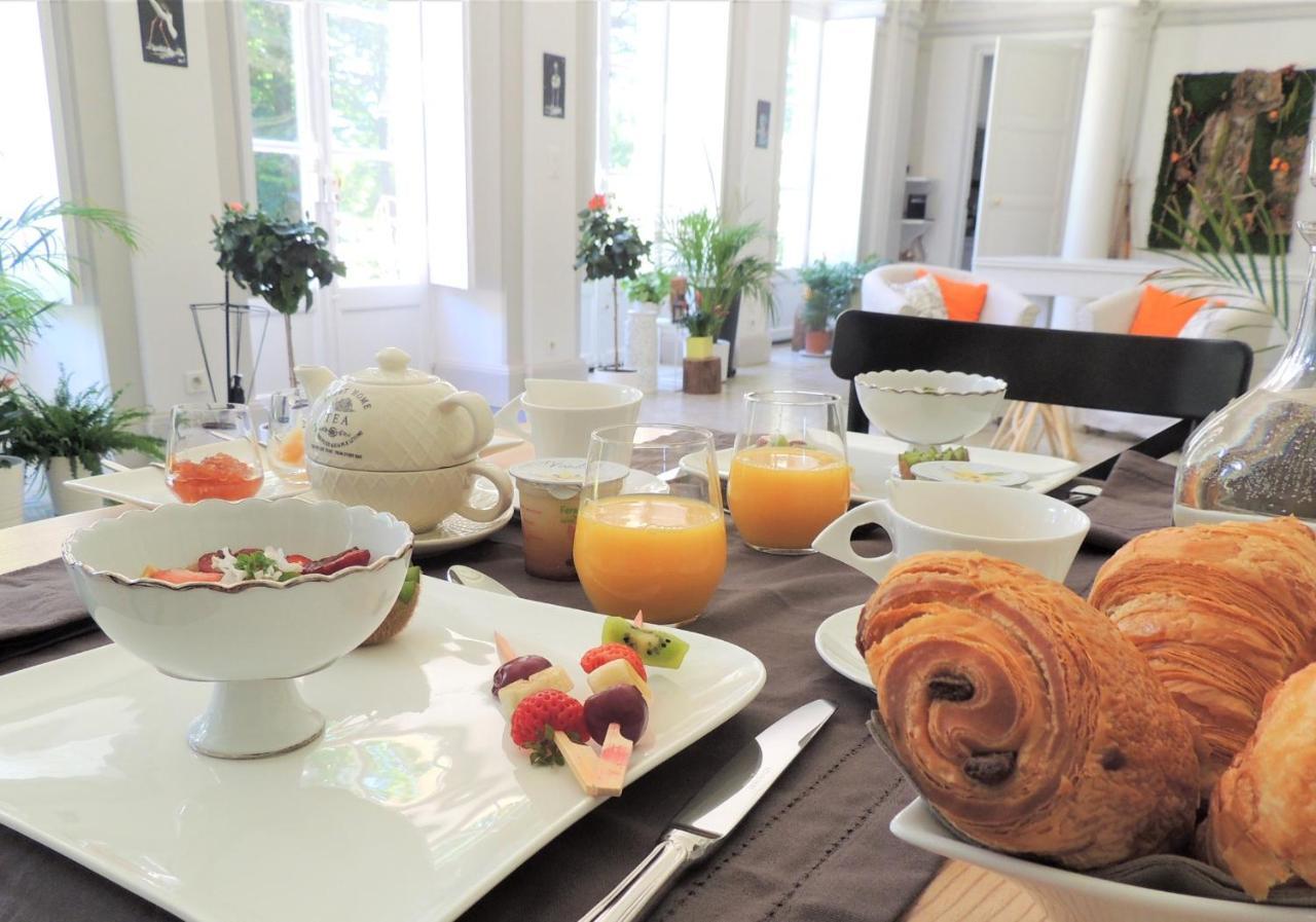 Bed and Breakfast Domaine Du Plessis Grimaud Saint-Viaud Екстер'єр фото