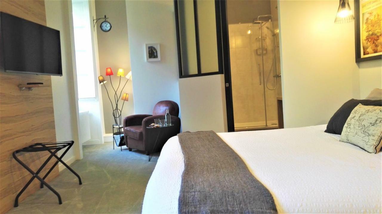 Bed and Breakfast Domaine Du Plessis Grimaud Saint-Viaud Екстер'єр фото
