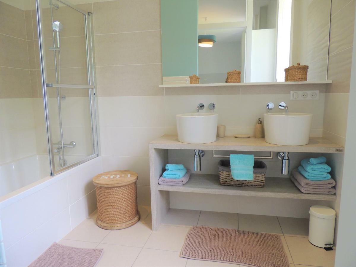 Bed and Breakfast Domaine Du Plessis Grimaud Saint-Viaud Екстер'єр фото