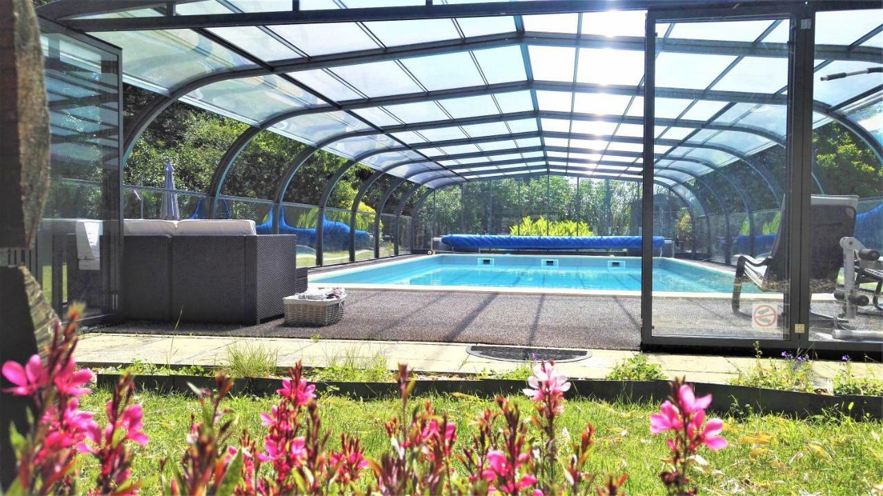 Bed and Breakfast Domaine Du Plessis Grimaud Saint-Viaud Екстер'єр фото