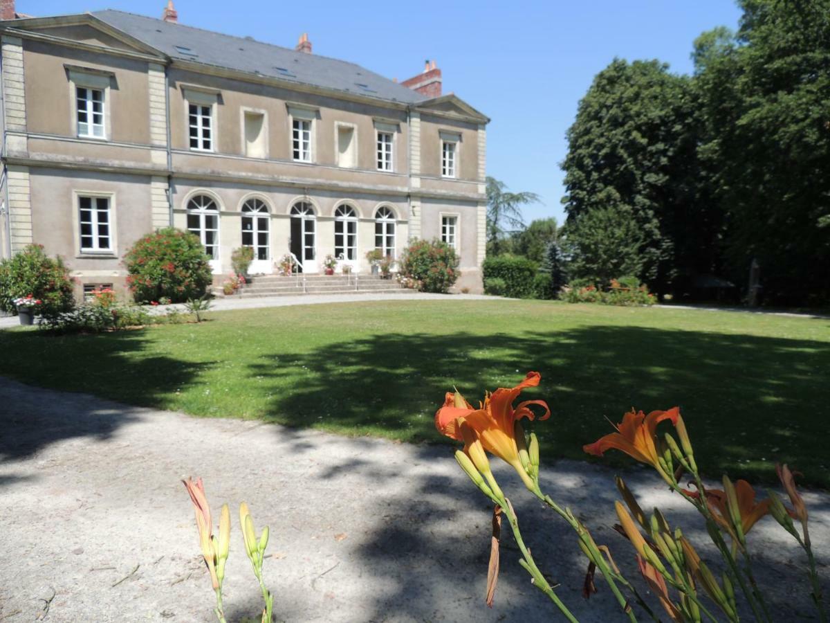 Bed and Breakfast Domaine Du Plessis Grimaud Saint-Viaud Екстер'єр фото